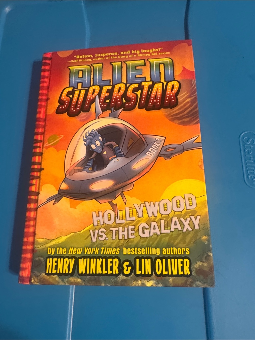 Hollywood VS. The Galaxy: Alien Superstar